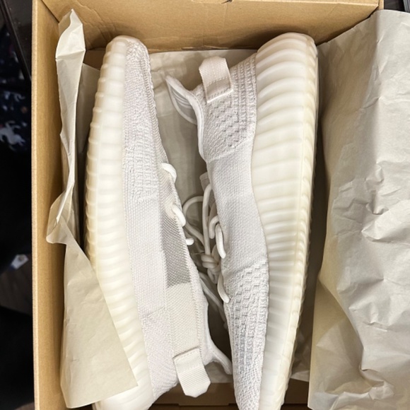 Mens Adidas Yeezy Boost V2 bone size 13 - Picture 3 of 6